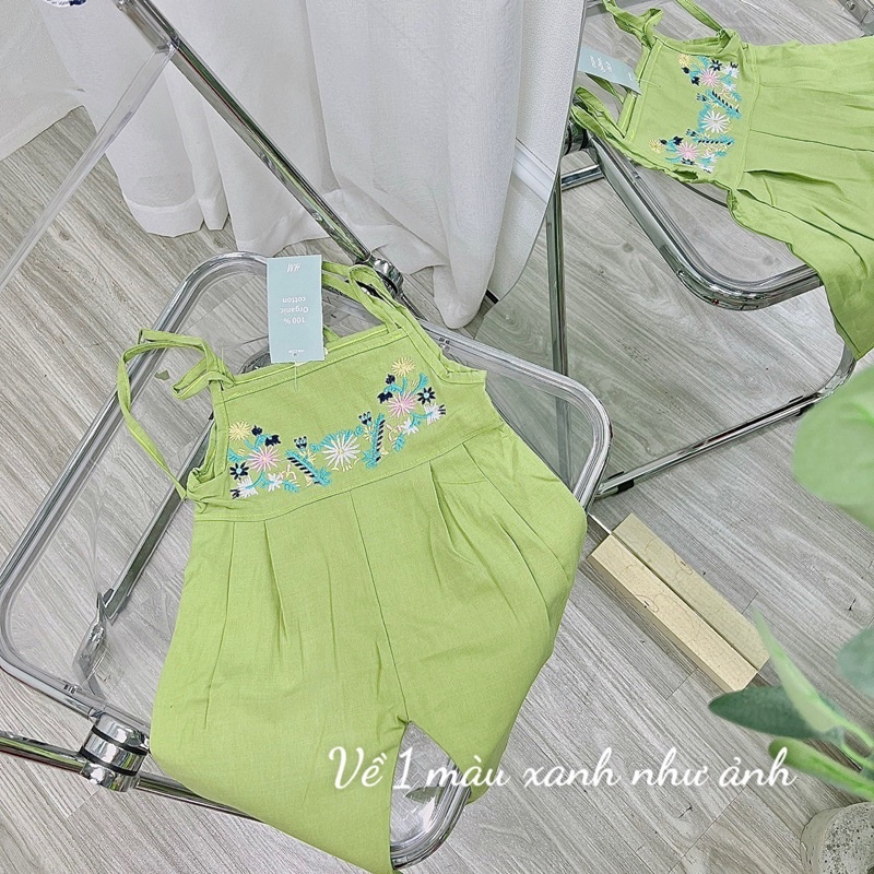 Yếm thêu hoa xanh bơ cho bé gái, Jum đũi 2 dây trẻ em chất mềm mịn, thoáng mát màu trơn xanh và be cực xinh