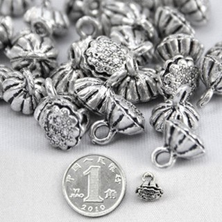 Charm búp sen bạc Tây tạng