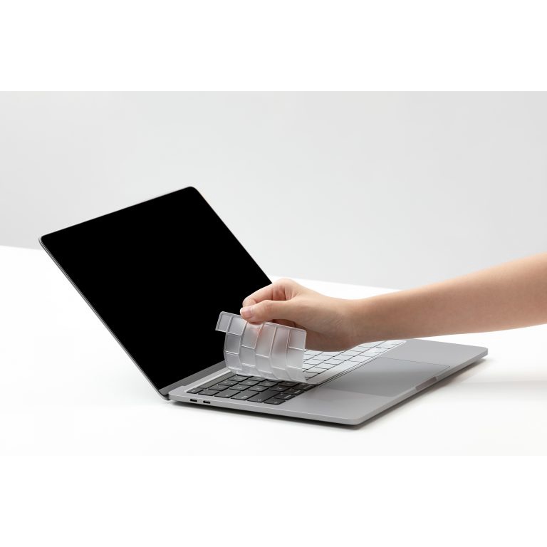 Phủ Phím InnoStyle (USA) Keyguard TPU Crystal Macbook M1 (2020 -2021 ) Clear