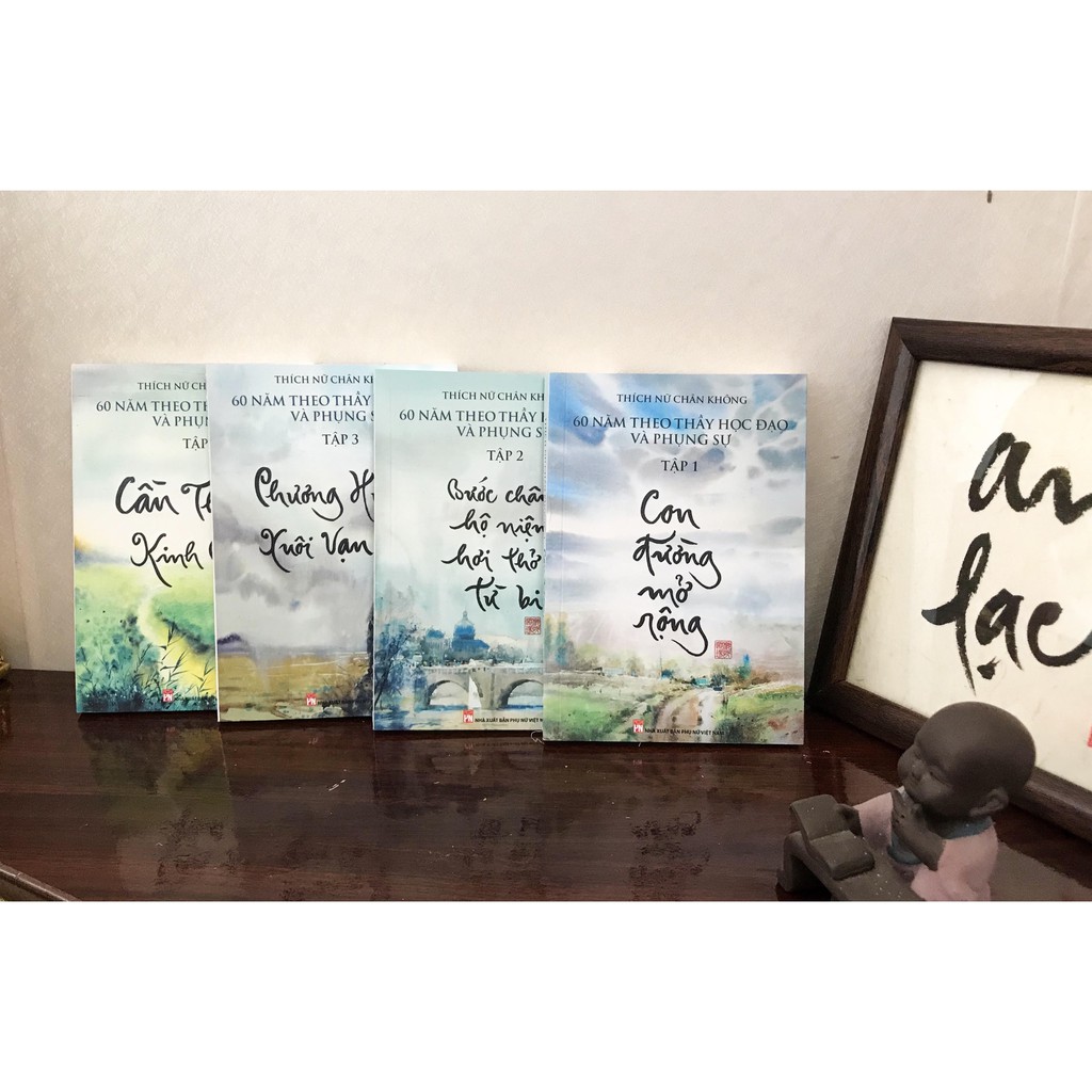 Sách - 60 năm theo Thầy học đạo và phụng sự - 4 tập | BigBuy360 - bigbuy360.vn