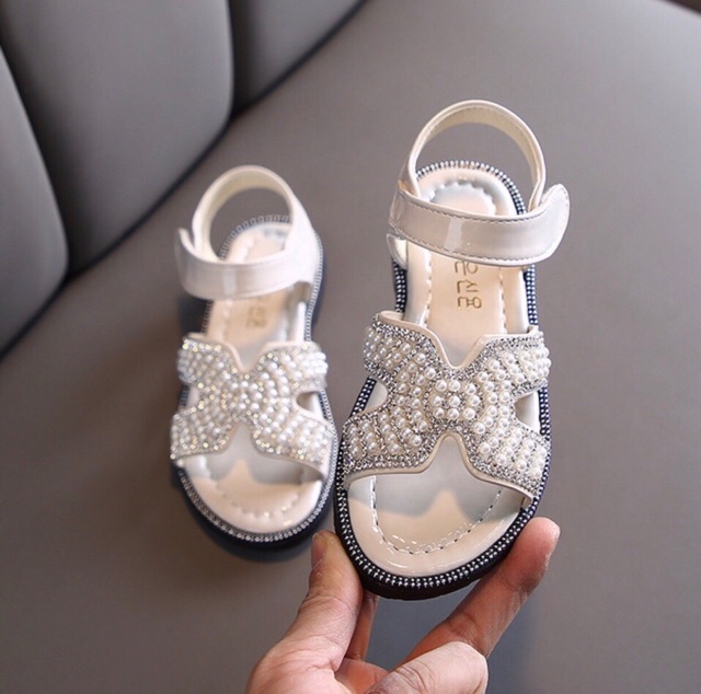 Sandal chữ H đính hột đế đen size 26-36