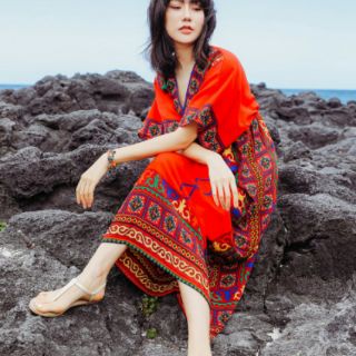 Váy Du Lịch Boho Màu Đỏ Cổ V ( V11 )