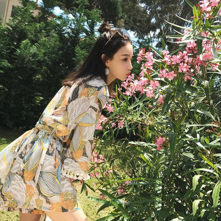 One Jumpsuit Ngắn Cổ Chữ V Thời Trang Đi Biển Cho Nữ | BigBuy360 - bigbuy360.vn
