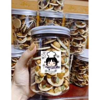 Bánh mix nuts