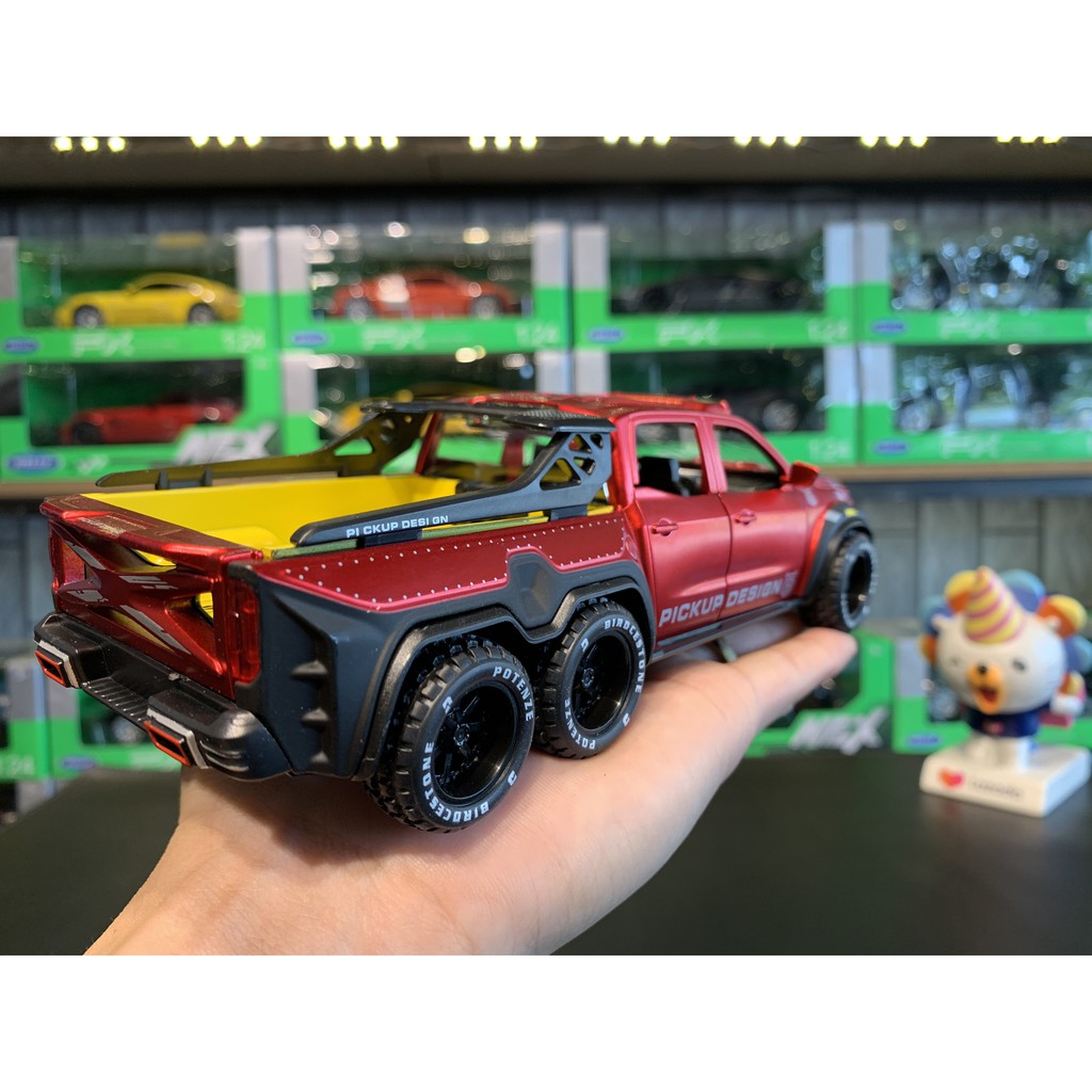 Xe mô hình Mercedes-Benz X-CLASS Exy Monster 6X6 tỉ lệ 1:28