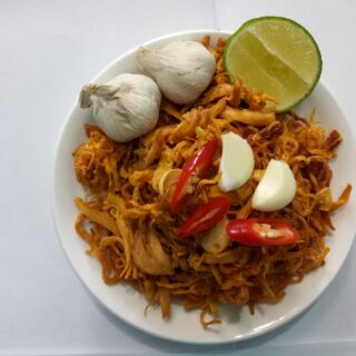 1KG KHÔ GÀ LÁ CHANH XÉ CAY LOẠI 1