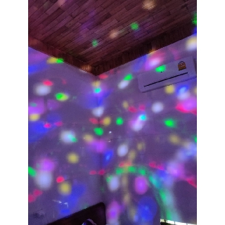 ĐÈN LED NHÁY TRANG TRÍ XOAY 360 PHA LÊ