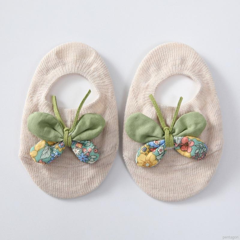 Vớ cotton chống trượt họa tiết hoa bướm dễ thương cho bé gái