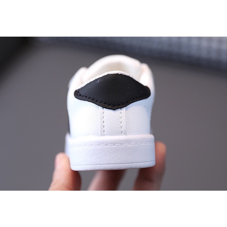 ￼￼ Giày thể thao đế mềm đáng yêu cho bé gái A275