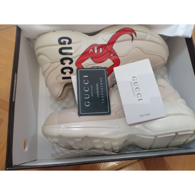 Giày Gucci môi hàng siêu cấp