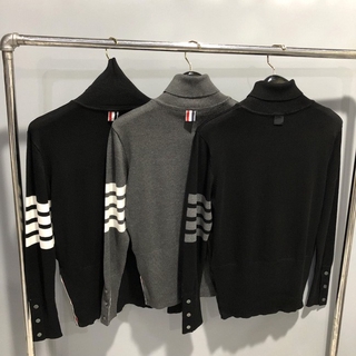 Áo len cổ lọ Thom Browne nam