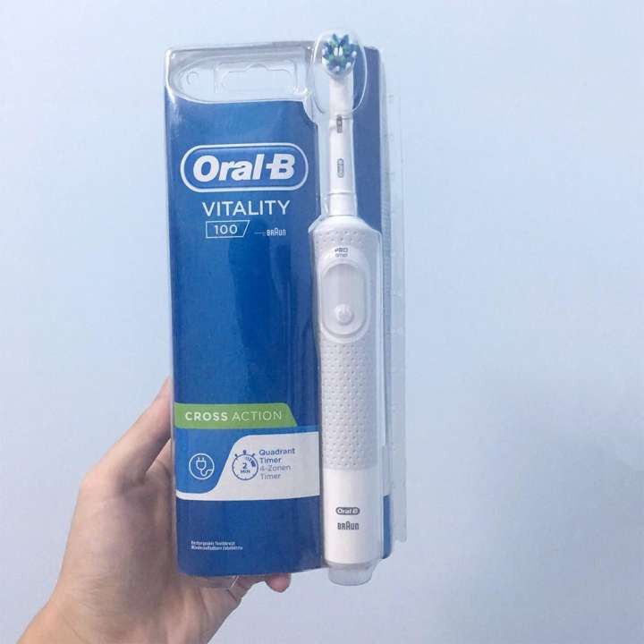 Bàn chải đánh răng Oral-B Vitality 100 Made in Germany, PIN sạc 1 lần dùng cả tuần, làm sạch răng, chống mảng bám