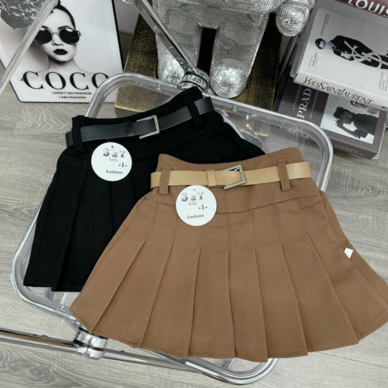 Chân váy  xếp ly có quần trong xịn sò bé gái