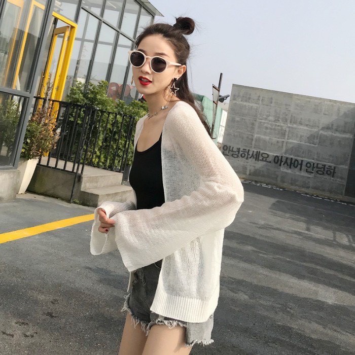 Áo cadigan khoác ngoài len mỏng đi biển