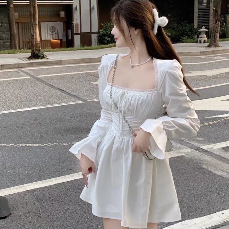 Váy trắng dài tay