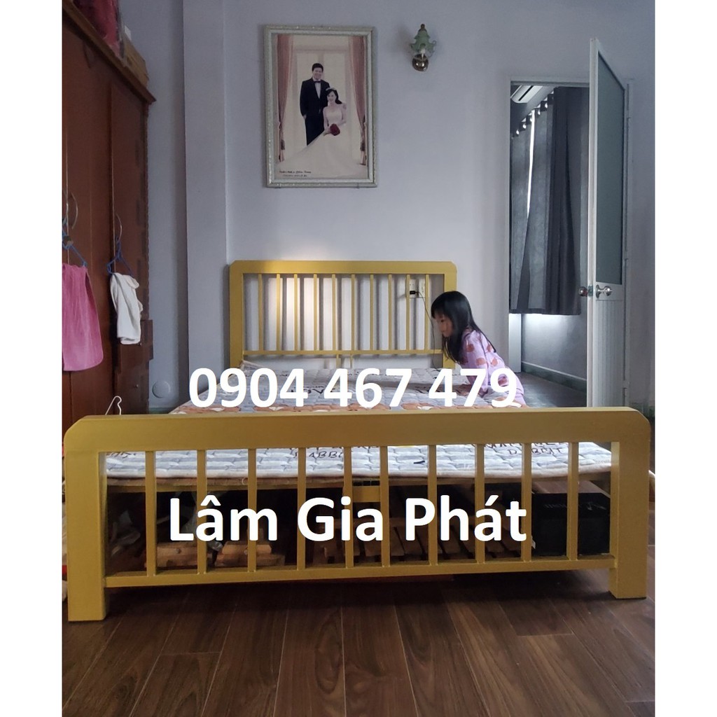 Giường sắt hộp vàng đồng ngang 1m6 mẫu chuẩn đẹp