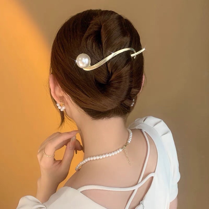 Kẹp tóc búi kim loại đính hạt độc lạ tiểu thư K20