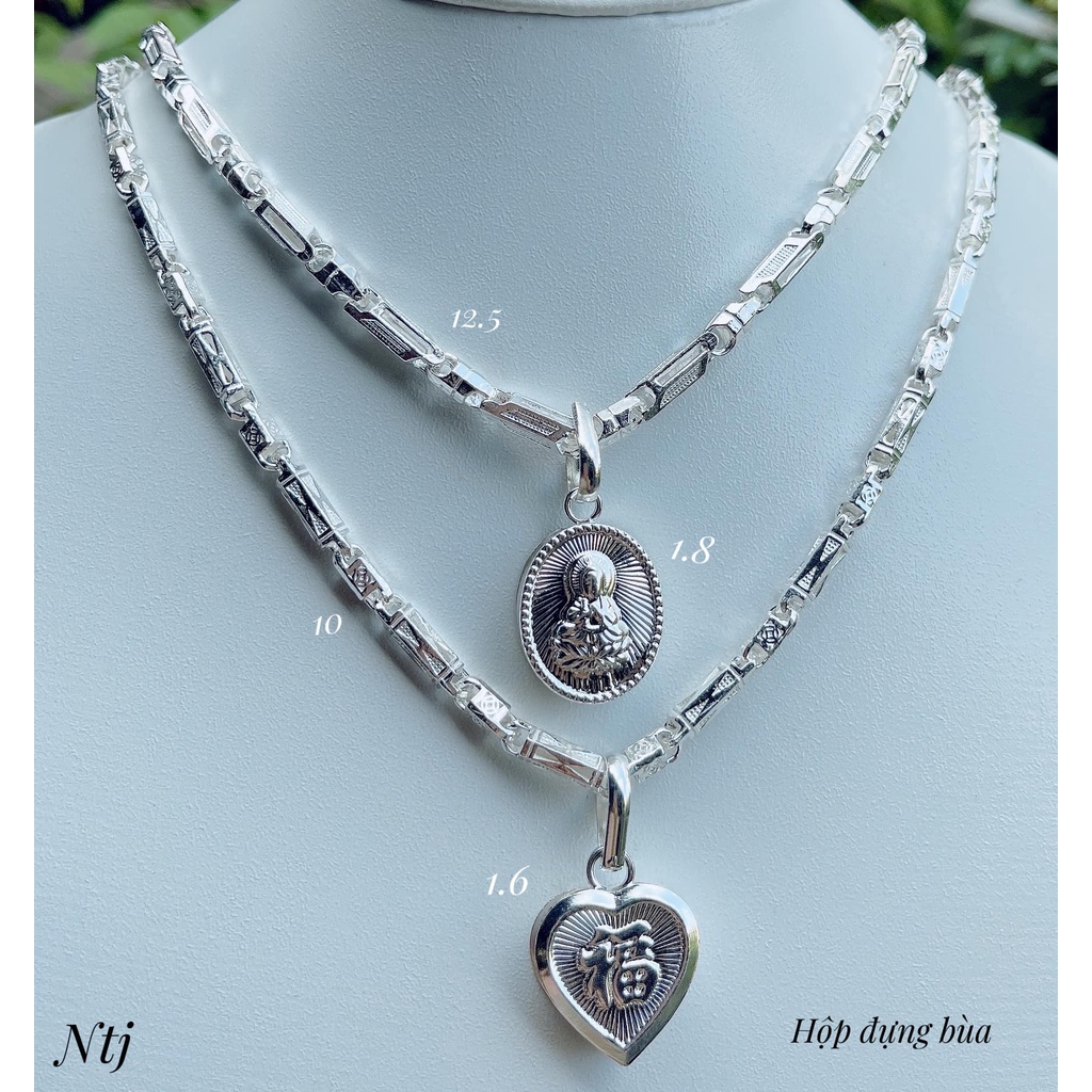 Mặt bạc ta dạng hộp đựng lá b ùa