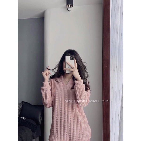 Set áo len và quần nhung màu hồng tôn da