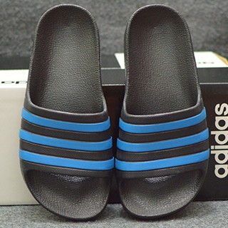 Dép Adidas Adilette Aqua Kid đen sọc xanh dương