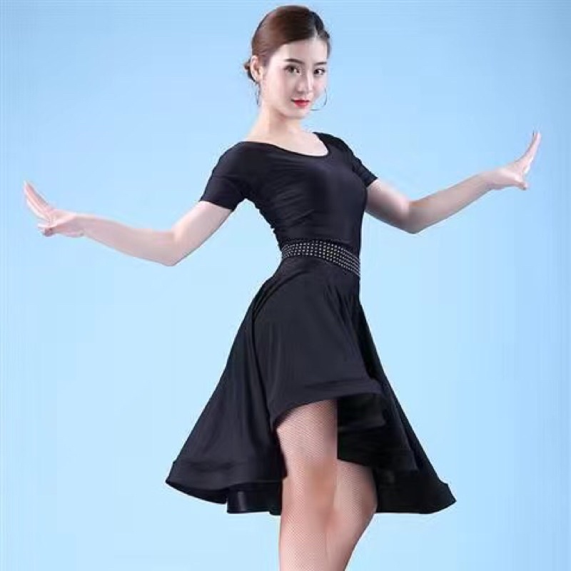 Đầm khiêu vũ chất nhung đầm ôm xoè