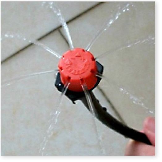 Bec tưới cây nhỏ giọt 8 tia nước kèm chân nối T