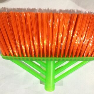Chổi quét các loại (bán lẻ đầu chổi) không có cán