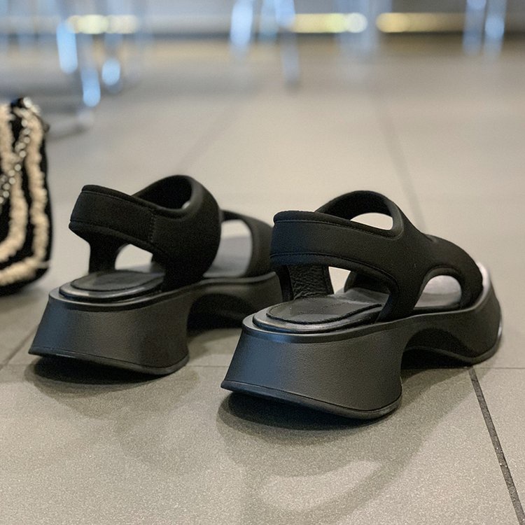 Giày Sandal Thể Thao Đế Dày Tăng Chiều Cao Phong Cách Thời Trang Châu Âu Dành Cho Nữ