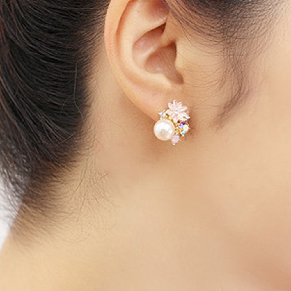 Khuyên kẹp vành tai hình hoa đính ngọc trai giả không xỏ lỗ phong cách Hàn Quốc