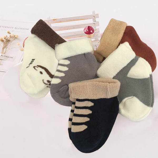 Set 5 Đôi Vớ Cotton Chống Trượt Dễ Thương Cho Bé