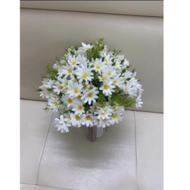 Hoa cầm tay cô dâu