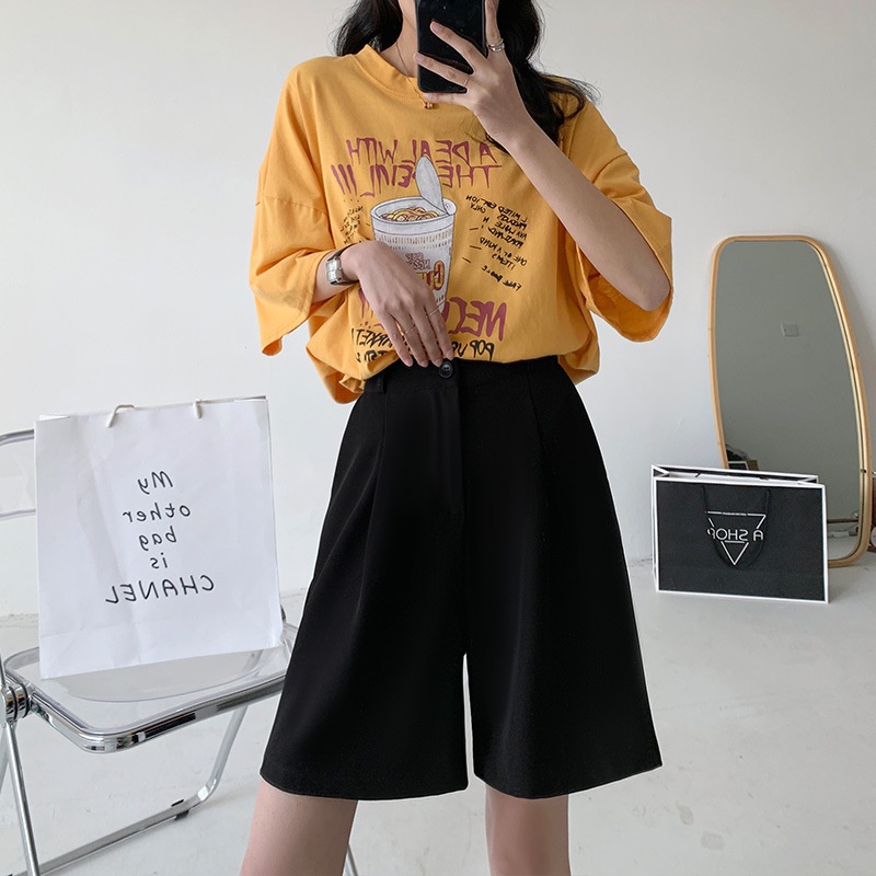Quần short nữ lưng cao ống rộng CHAT vải tuyết mưa cao cấp Q142
