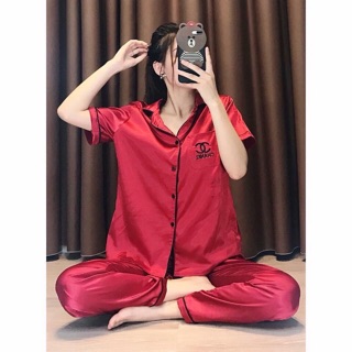 Bộ pizama lụa áo cộc quần dài