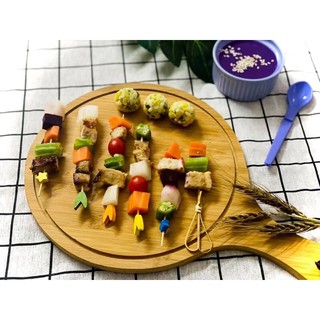 Set que xiên thức ăn, trái cây, thịt nướng