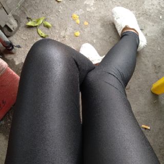 Quần legging giả da
