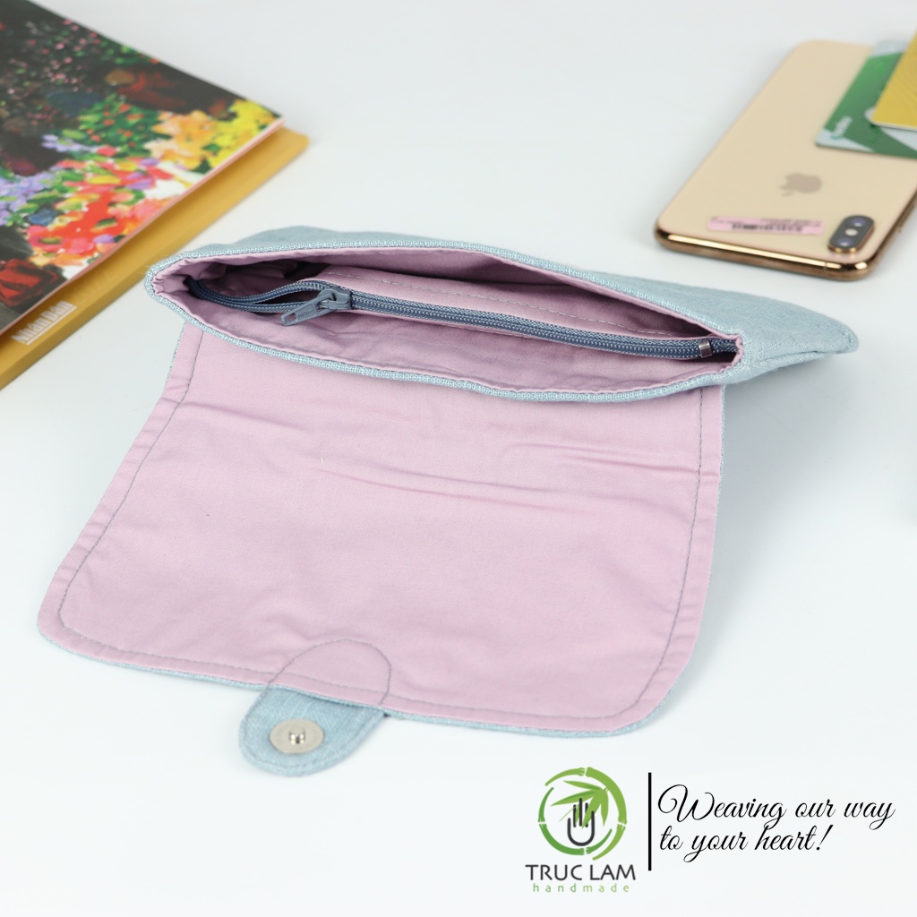 Ví Cầm Tay Nữ Vải Linen Thêu Tay Sa Hạt Họa Tiết Hai Hoa Cúc - Trúc Lâm Handmade