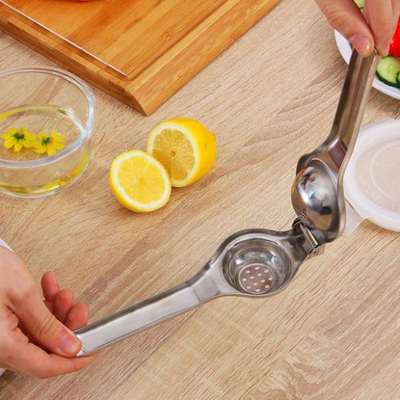 Dụng cụ vắt cam, chanh inox