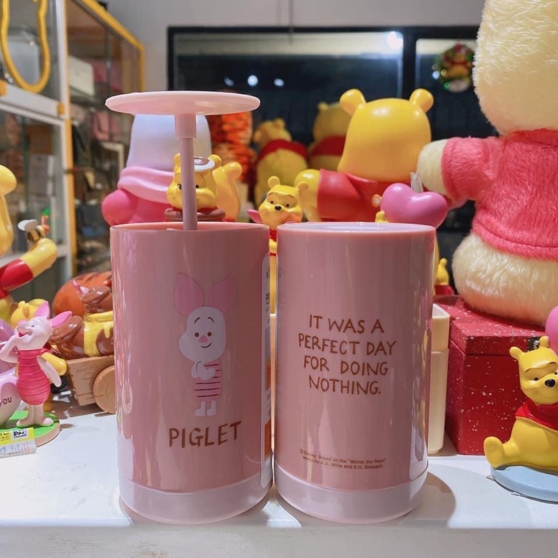 Hộp đựng tăm bông dạng nhấn Pooh Piglet