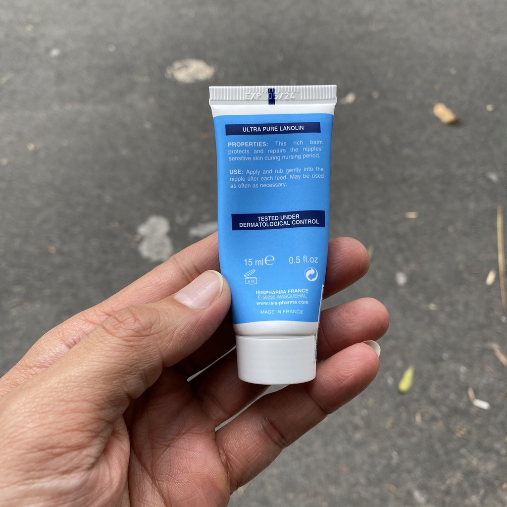 Kem hỗ trợ giảm khô môi, chàm môi, nứt núm đầu ti ISIS Pharma Mother Care 15ml