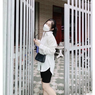 Áo sơ mi trắng dáng oversize chất đũi xước