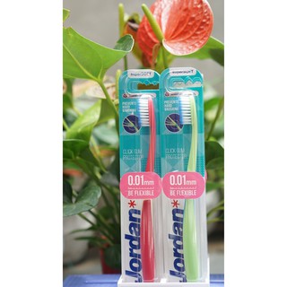 Bàn chải đánh răng Jordan Click Gum Protector