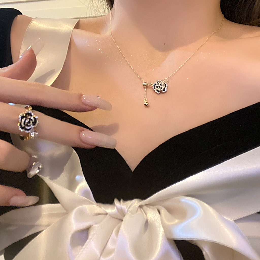 Vòng cổ Hình Hoa Trà Phong Cách retro Thời Trang
