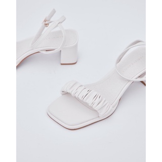 6885 - CAO GÓT ELIJAH HEELED SANDALS