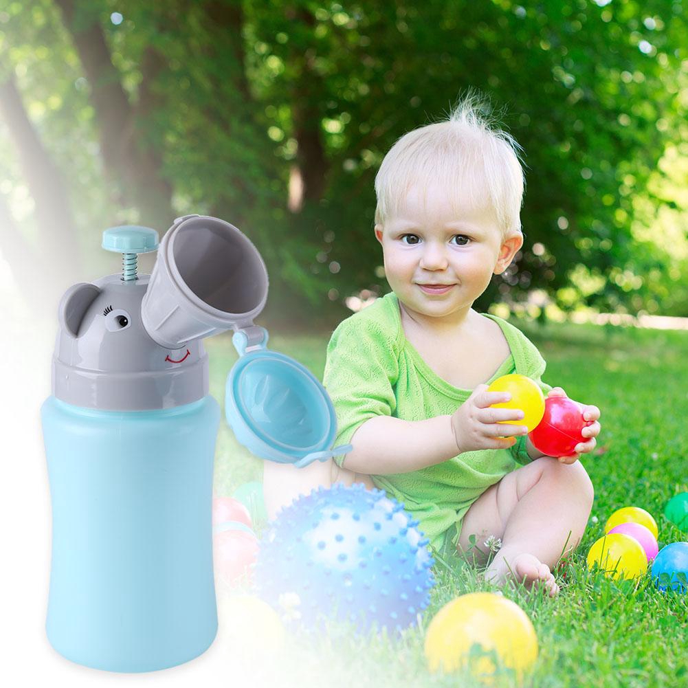 Bình đi vệ sinh bé trai bé gái tiện lợi