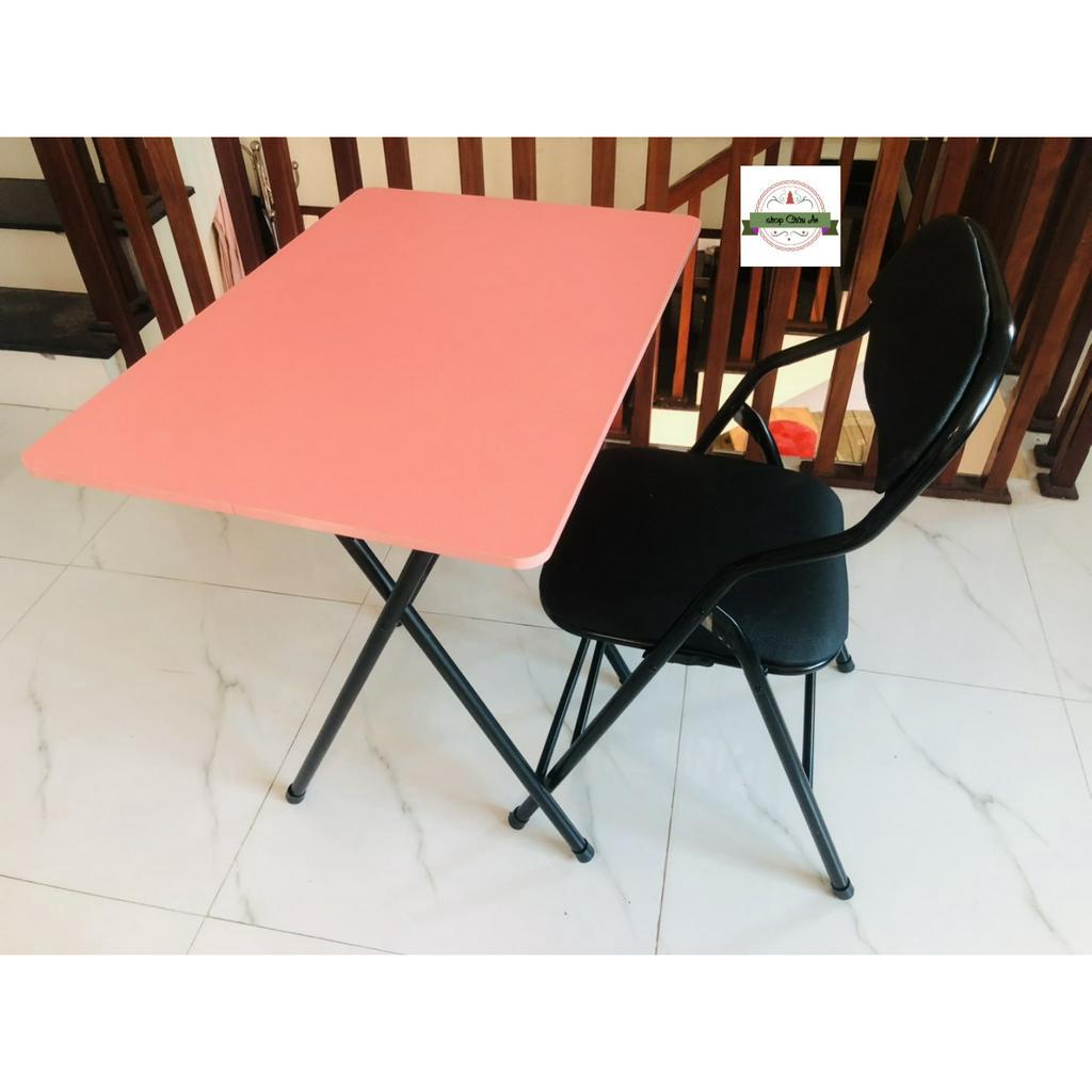 Siêu phẩm bộ bàn ghế màu hồng gấp gọn chân cao 71 dành cho phái đẹp