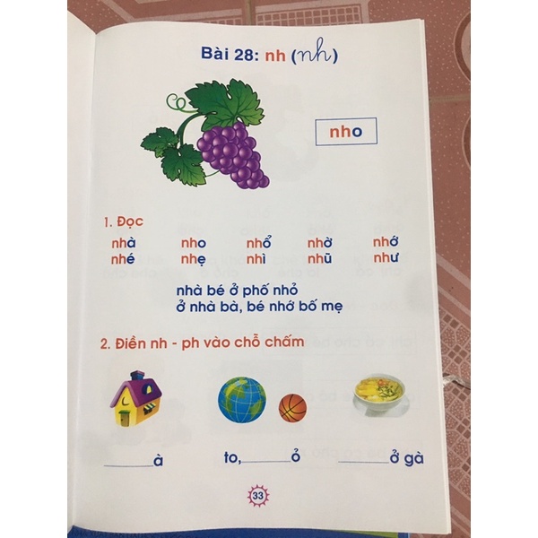 Sách Bé làm quen với tiếng việt