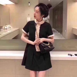 Váy suông đuôi cá xếp bèo dọc thân cổ bẻ