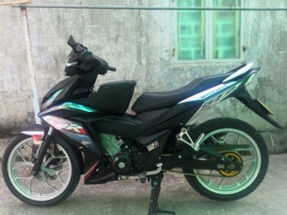 Tem winner 150 GTR xanh đỏ crom