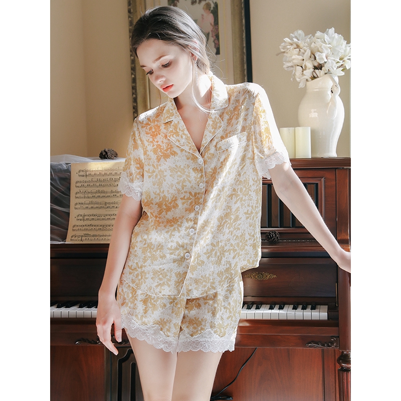 Bộ Đồ Ngủ Áo Tay Ngắn + Quần Short Thoải Mái Cho Nữ | BigBuy360 - bigbuy360.vn