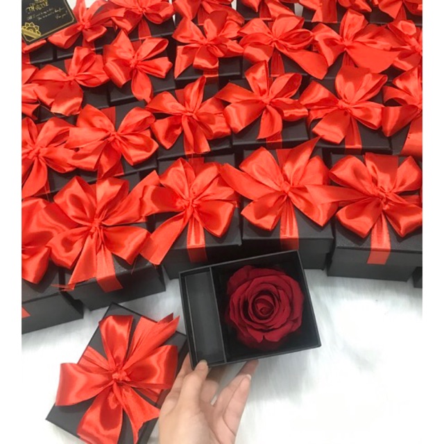 HỘP HOA ĐỰNG SON (NGẮN)